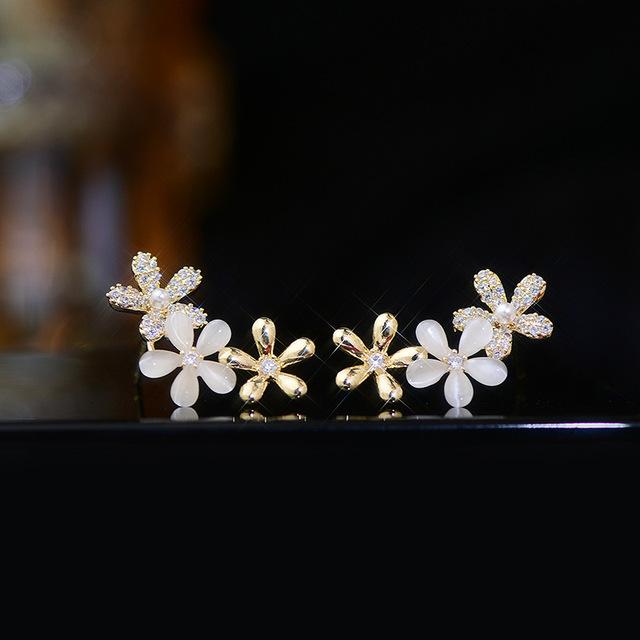 

Корейский дизайн модных ювелирных изделий изысканные золотые серьги с цветком из циркона и опала милые и элегантные женские аксессуары для вечеринок белый