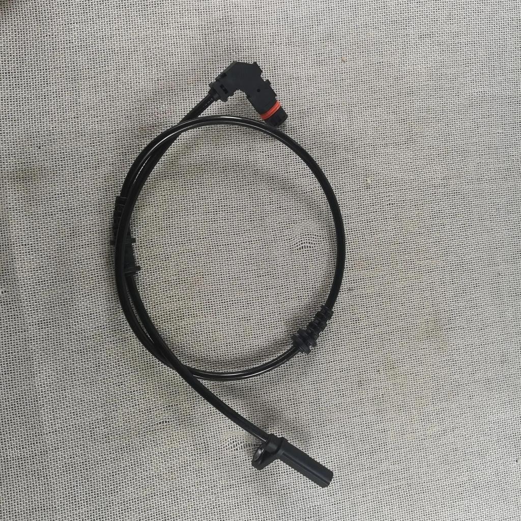 ABS Wheel Speed Sensor For C-Class S204 W204 C204 A2049057702 2049057702 2049052905 2049057900 0986594548 2045400317 Speed Sensors 3
