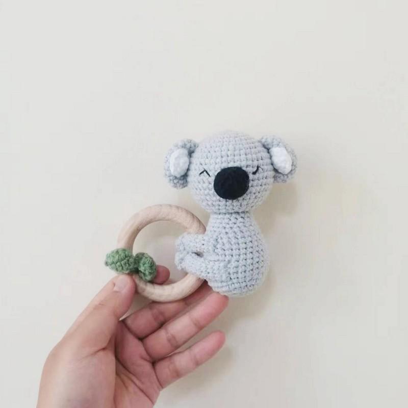 Knitted Stuffed Toy Animal Baby Wooden Ring Rattle Handmade Knitted Crochet Teething Crochet Rattle Toys