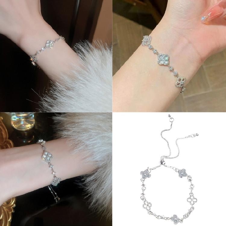 Stilvolles, blumengeprägtes, verstellbares Zirkonarmband, angenehm zu tragen, Legierungsschmuck mit sicherem Schiebeverschluss