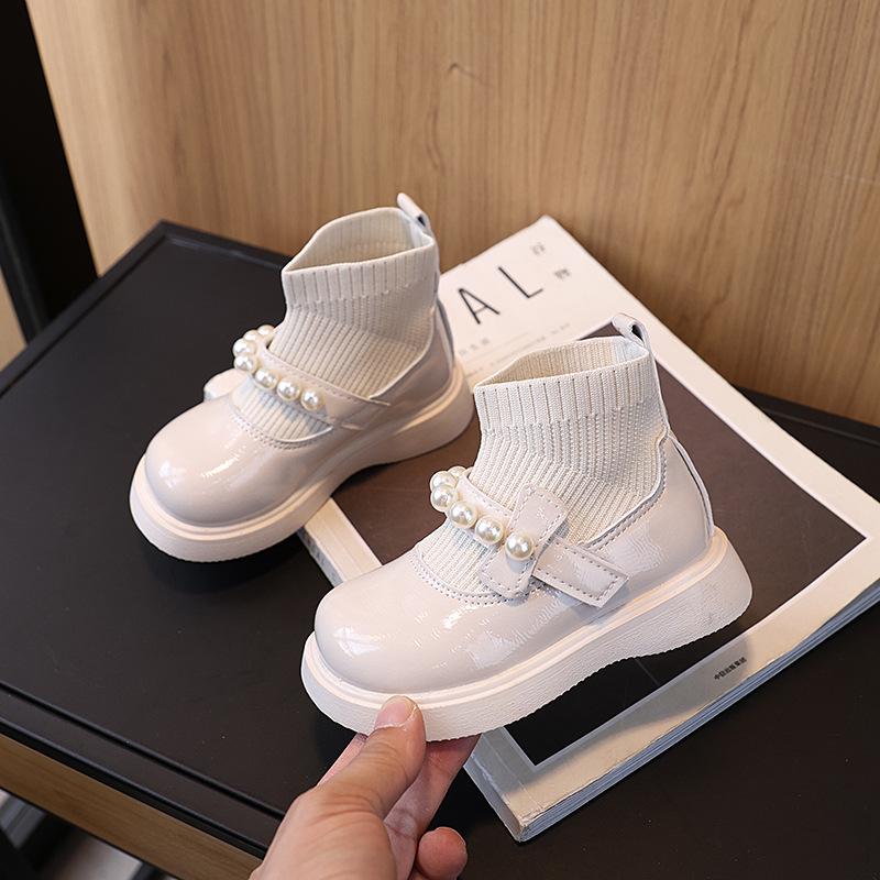 2025 Autumn Girls' Fashion: Versatile Pearl-Adorned Mid-Calf Leather Princess Boots