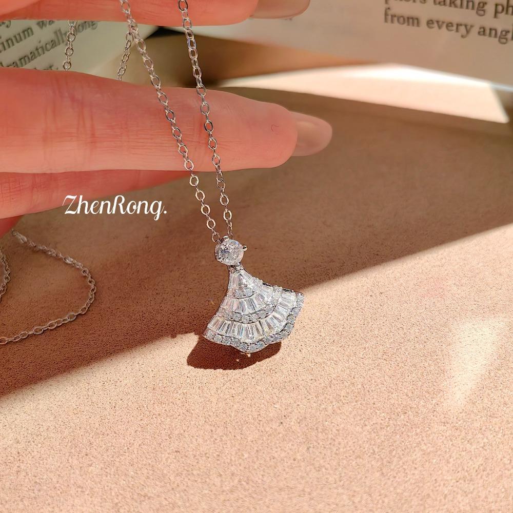 

Elegant Silver Princess Necklace with Full Diamond Pave Sparkling Pendant Minimalist Design Luxury Collarbone Chain