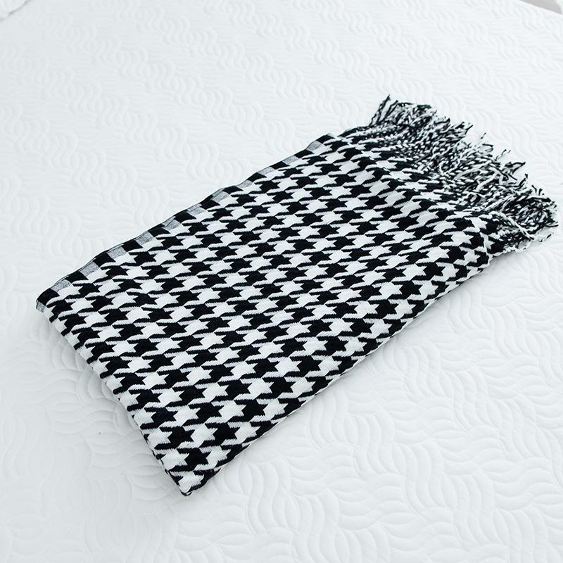 Black and White Houndstooth Bed Runner and Throw with Tassels