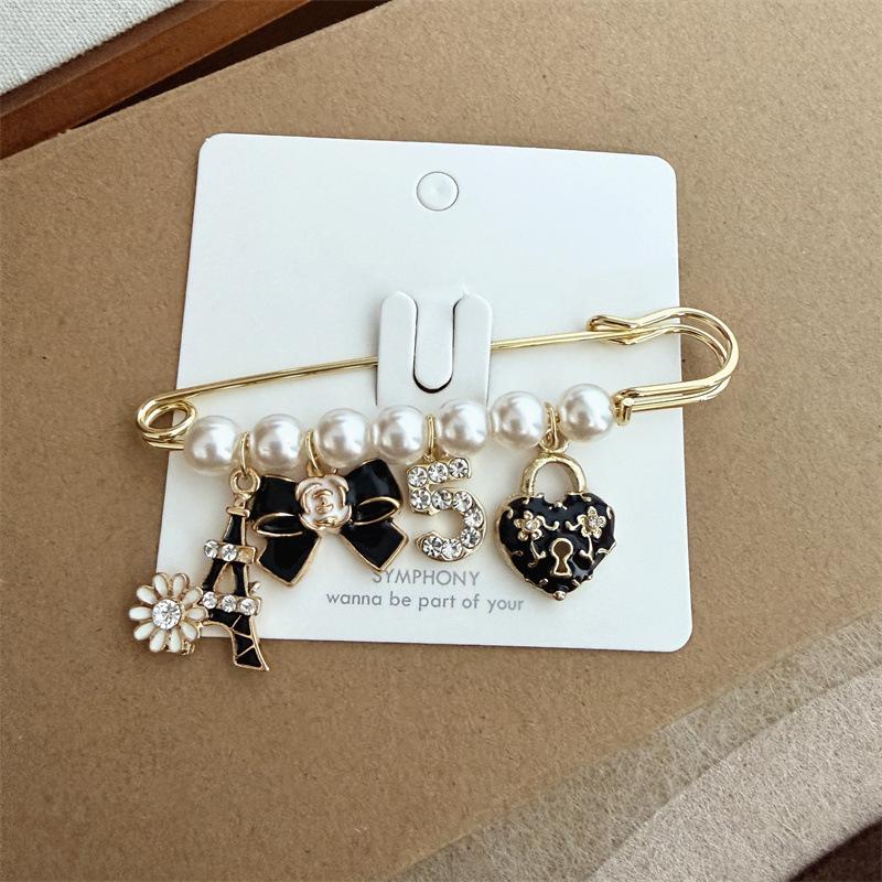 Vintage Distressed Brooch Set: Coco Style Corsage Pin Collection