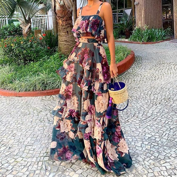 Women's clothing, new spring models in Europe and America, holiday style printing suspender top, cake dress set