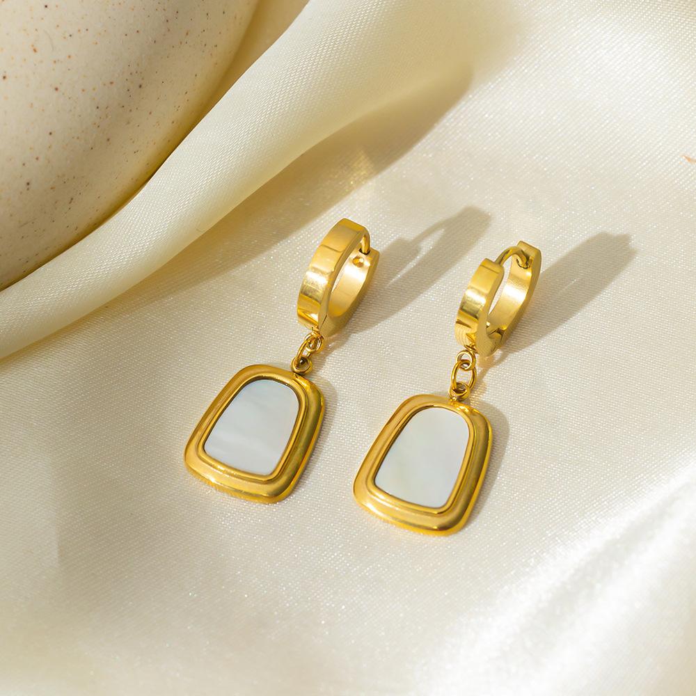 

Fashion Geometric Necklace Fashion Shell New Women s Jewelry Set Women s Tide