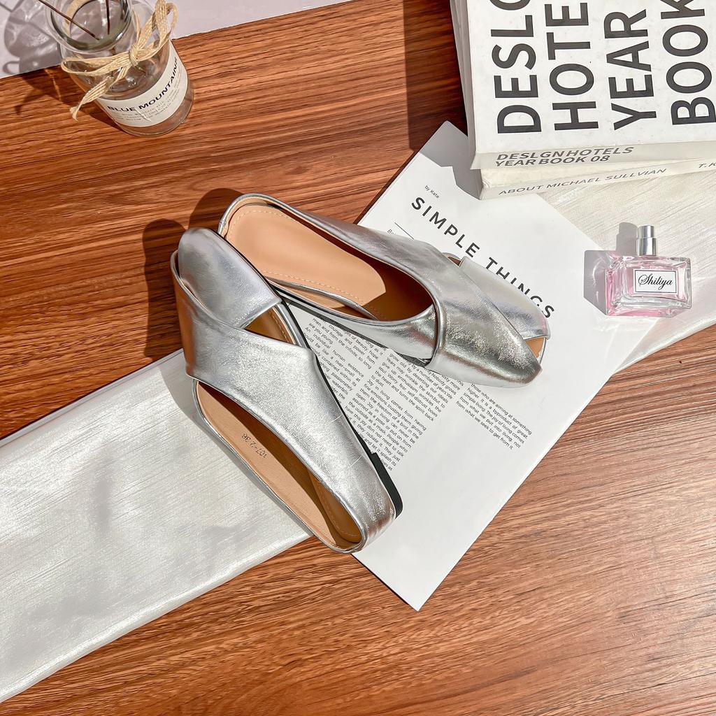 Autumn new thick-soled bag head cool slippers women's wear high-end temperament fashion inner height-increasing single shoes women's summer