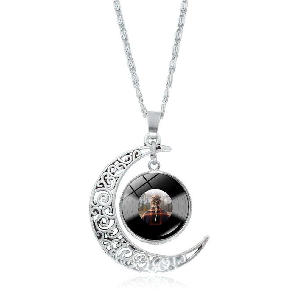 Fashion Jewelry Hollowed Out Moon Mold Black Vinyl Record Pendant Necklace