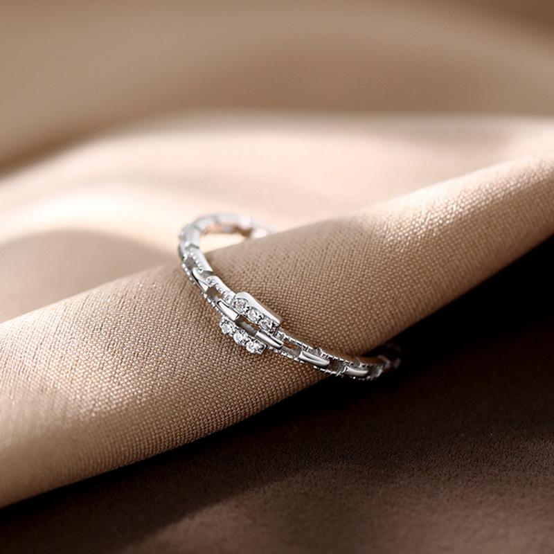 Light Luxury Simple Fashion Cold Wind Diamond Zir*****Pening High Sense Niche Chain Ring Female Tide
