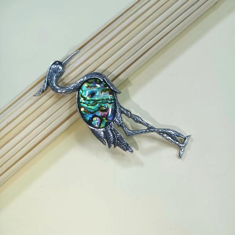 Fairy Tale Animal Brooch Pendant In Purple Crystal And Agate For Fashion Lovers