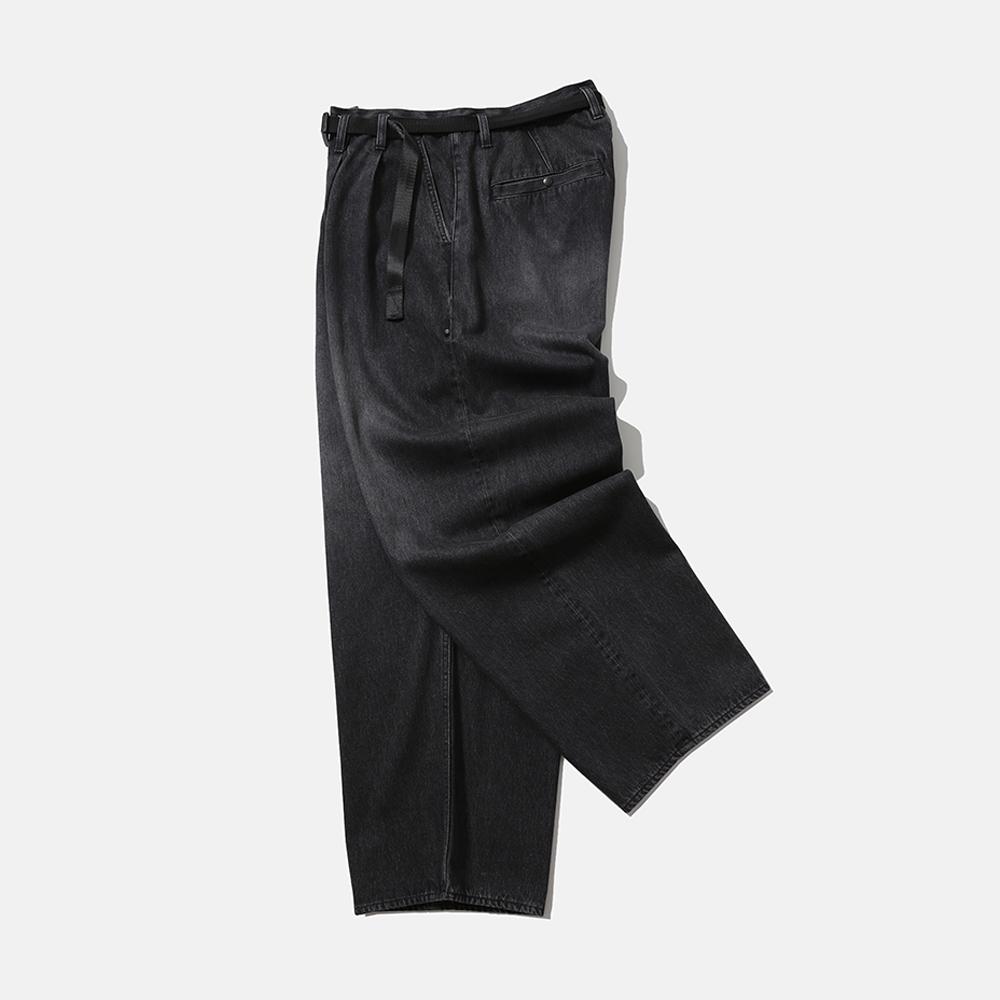MOIF [Aw25] Wide Belted Denim Pants / Washed Black