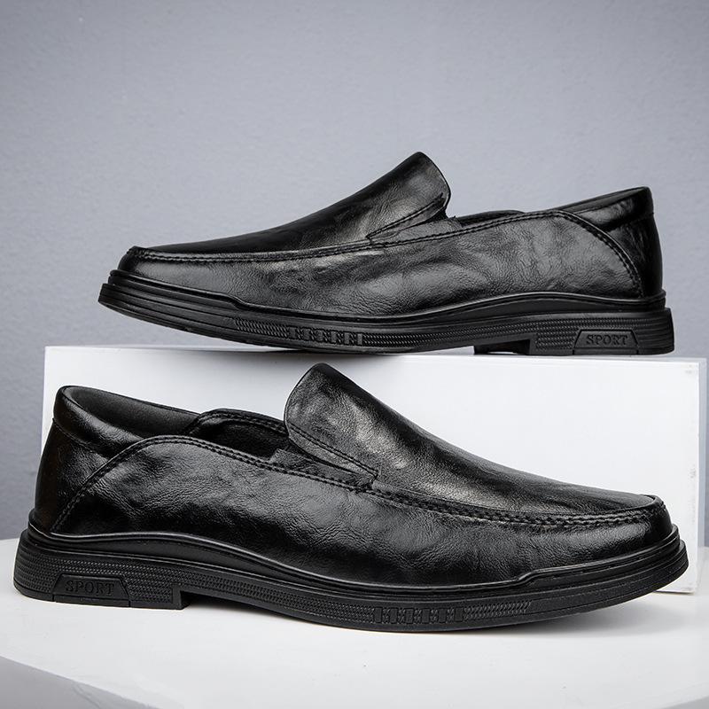 Men's 2025 New Genuine Leather Slip-On Casual Black Shoes - Breathable and Business-Ready