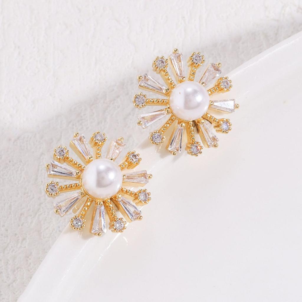 Zircon Sunflower Necklace Women'S Light Luxury Simple Versatile Pearl Pendant Set