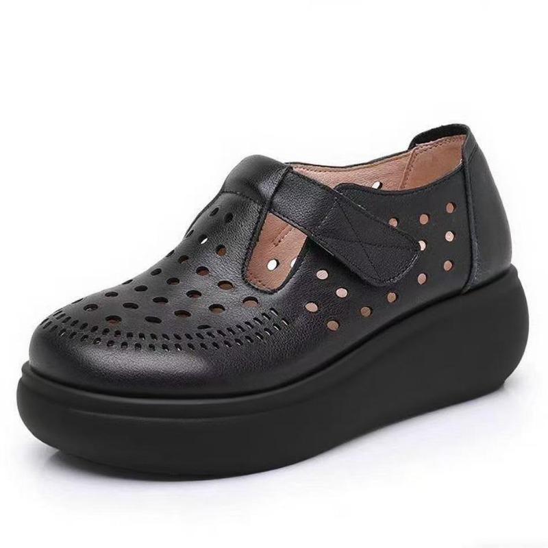 Retro Thick-soled Hollowed-out and Breathable Outer Wear Spring and Summer New Women's Fashion Soft-soled Medium and Old 2 Single Shoes