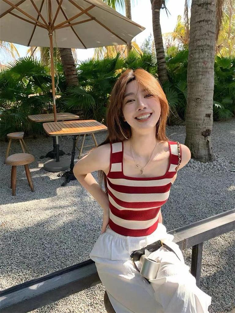 Korean Style Color Block Sleeveless Cropped Tank Top