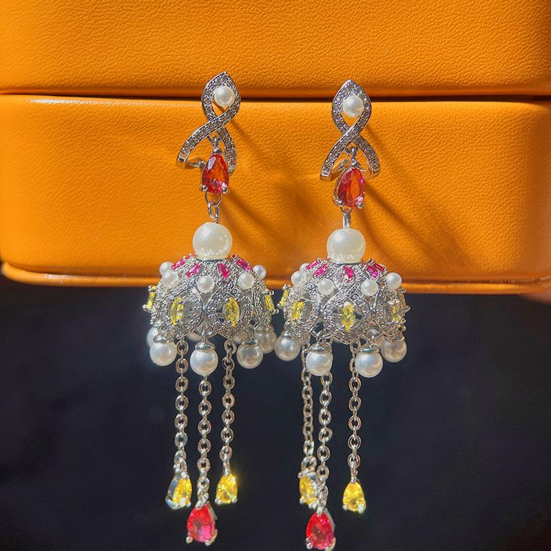 Mode 925 Silber Nadel übertrieben Ohrringe Retro Windspiel Ohrringe Quaste simulierte Perle Glocke Ohrringe weiblich