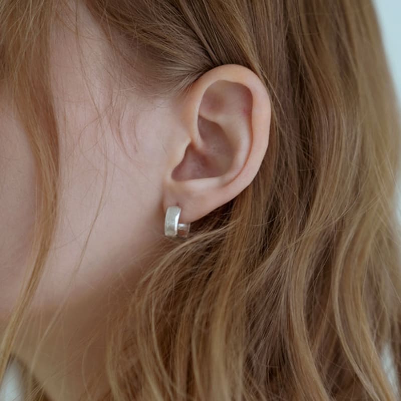 REINDEER TOUCH EARRING 02