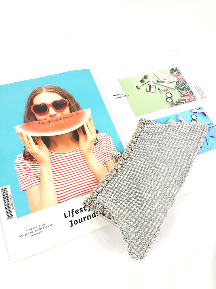 Oblique span bag Celebrity dinner bag Aluminum sheet evening bag Classic banquet clutch bag Spot messenger bag