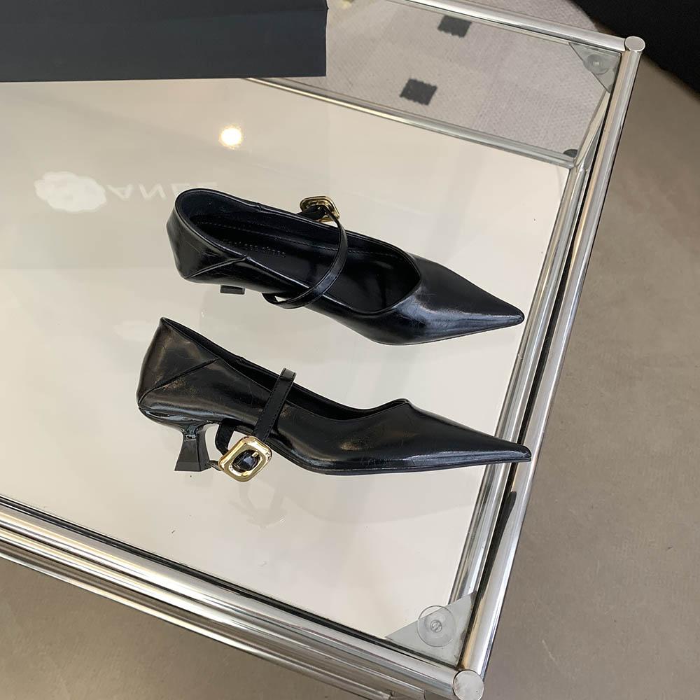 

Модные женские туфли-лодочки с острым носком, на тонком среднем каблуке, с пряжкой на ремне, черные, коричневые, красные, 2024 г. Новые поступления, деловые туфли-лодочки, размер 35-39 5.5 чёрный