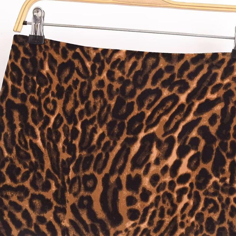 Damenrock Sexy Pendeln Enganliegender Hüftumarmender Rock Leopardenmuster Neue Mode Kurze Röcke Frühling und Herbst Bürodame