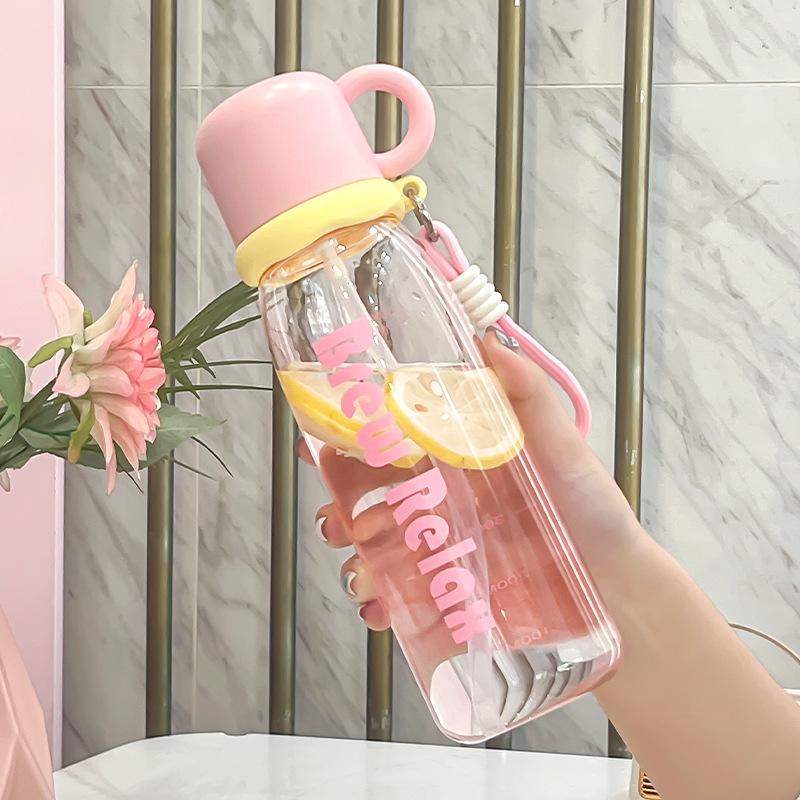 High-value plastic cup anti-drop and high temperature resistant student straw cup portable sports kettle when going out