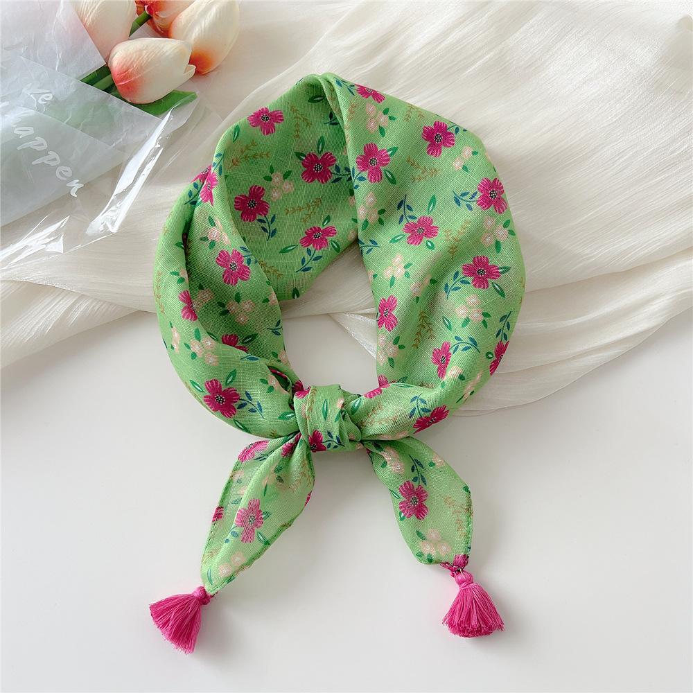 60*60cm Sommerskjerf for dame Vakkert blomsterskjerf med dusker Utendørs tynt solbeskyttende skjerf