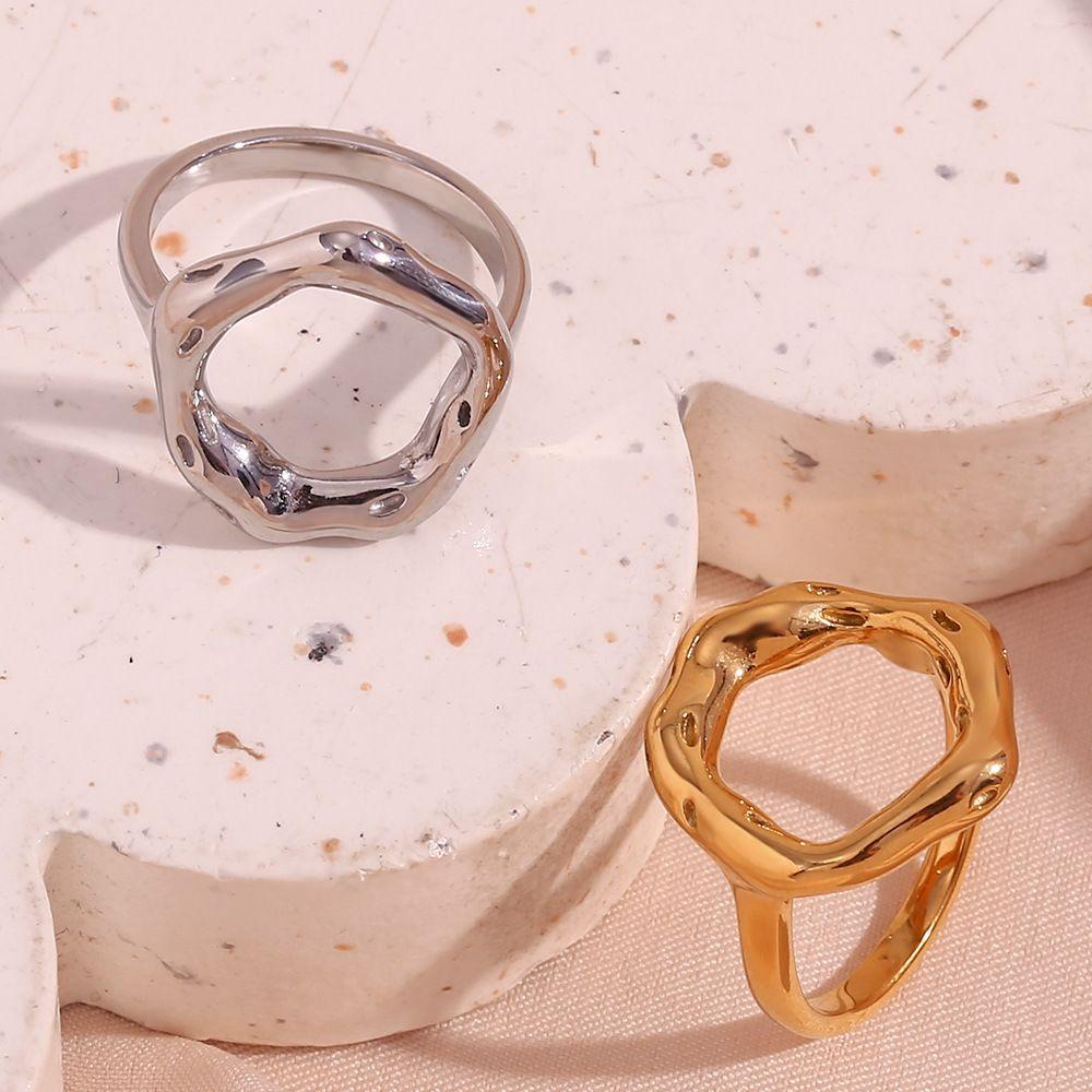 Vintage Circle Motif Stainless Steel Ring for Women Melted Texture Detail Texture Temperament Jewelry