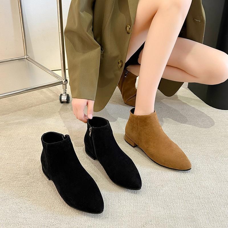 Large size fashion boots women's autumn and winter pointed side zipper  thick heel low heel retro single shoes