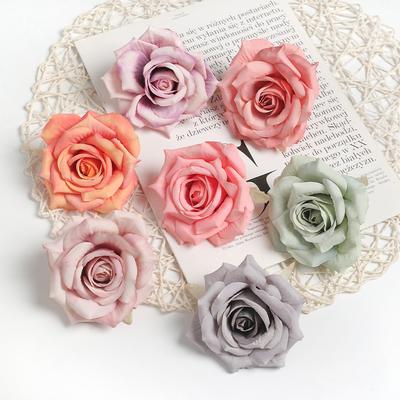 Decorațiuni pentru casă – Flori decorative şi coroane de flori