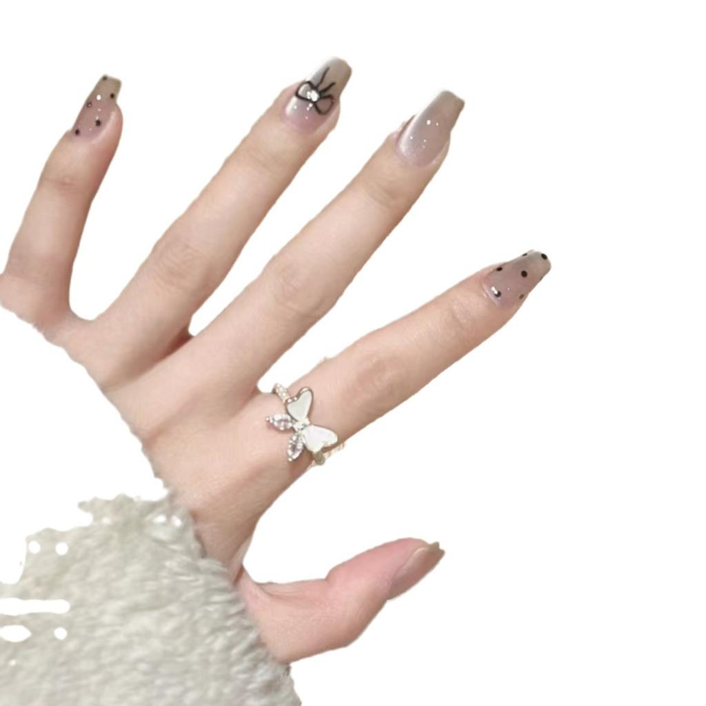 Pure Handmade Phototherapy Nail Art Hepburn Style Wear Nail Finished Cat Eye Nail Art Patch Showing Whiteness