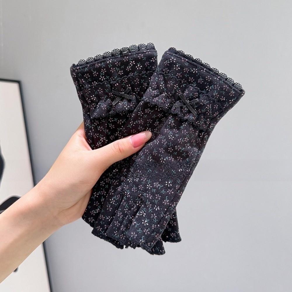 Women's Fit Half Finger Gloves Floral Pattern Touchscreen Gloves Soft Warm Gloves Writing