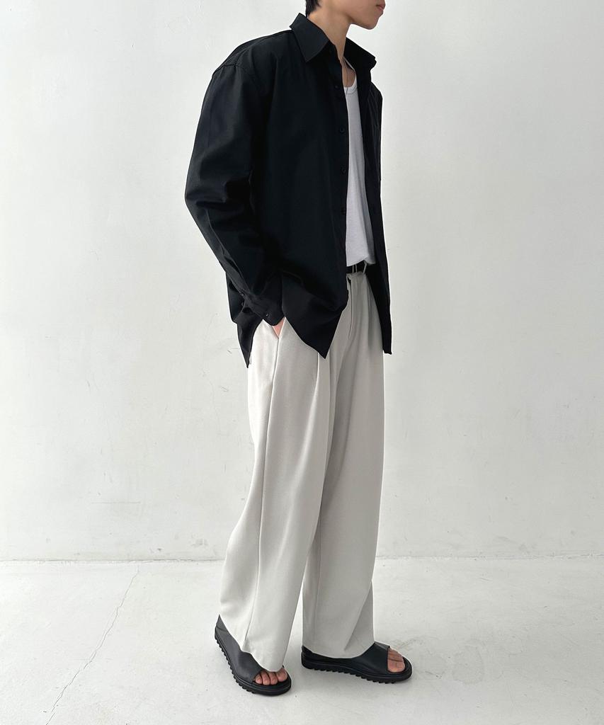 UMM Standard Fit Plain Hellsford Shirt_Black