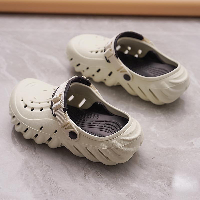 Large size men's hollowed-out breathable hole shoes trendy casual thick-soled bag head drag outdoor cool slippers 2025