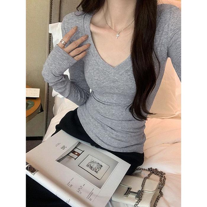 Women's Solid Color V-Neck Long-Sleeve Slim Fit Shirt, Autumn/Winter Base Layer or Outerwear, Regular Shoulder.