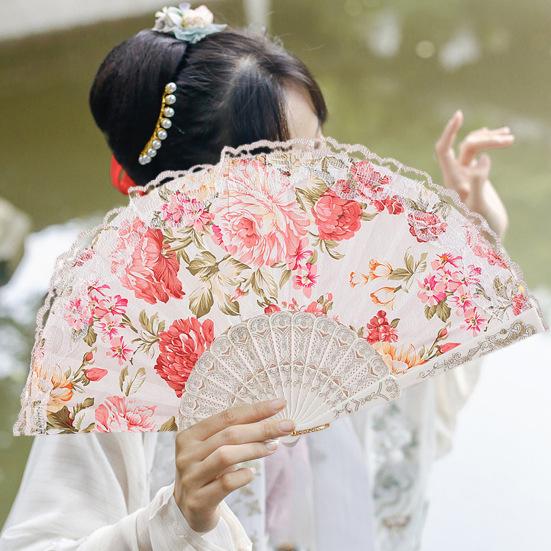 Éventail pliant Vintage en dentelle, motif de fleur de pivoine, éventail de danse chinoise portatif, main d'été pour la photographie et les événements de danse