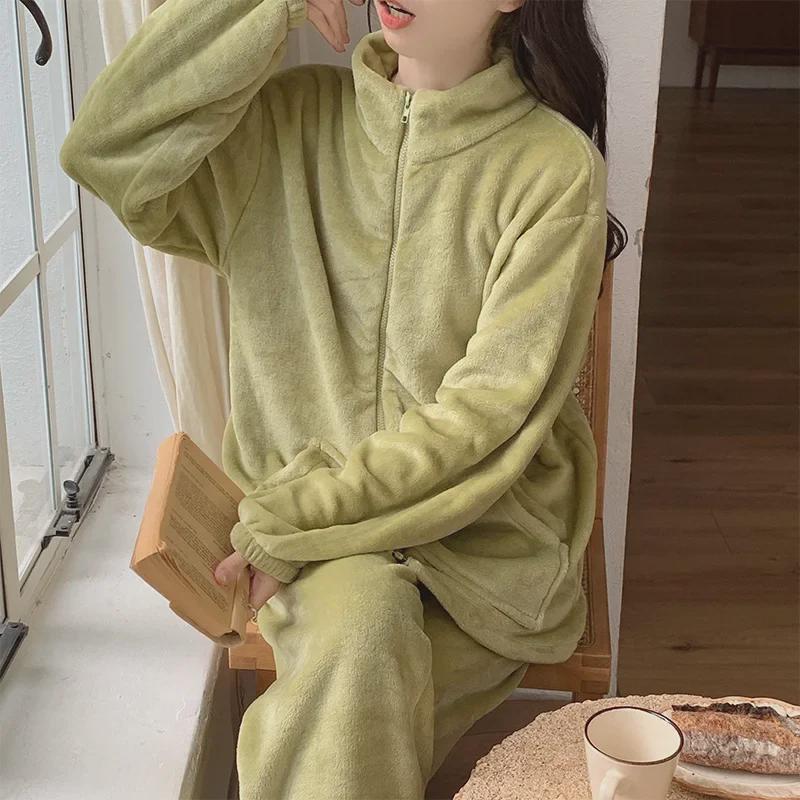 Women's Winter Warm Flannel Velvet Zipper Pajama Set