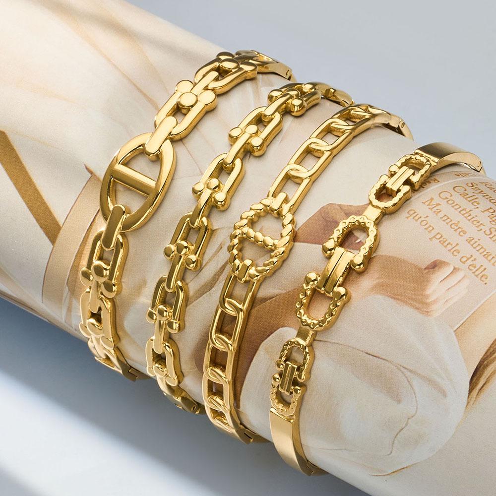18K Gold Plated Horseshoe Buckle Bracelet for Women, 316L Stainless Steel, Colorfast, Simple and Elegant Design.