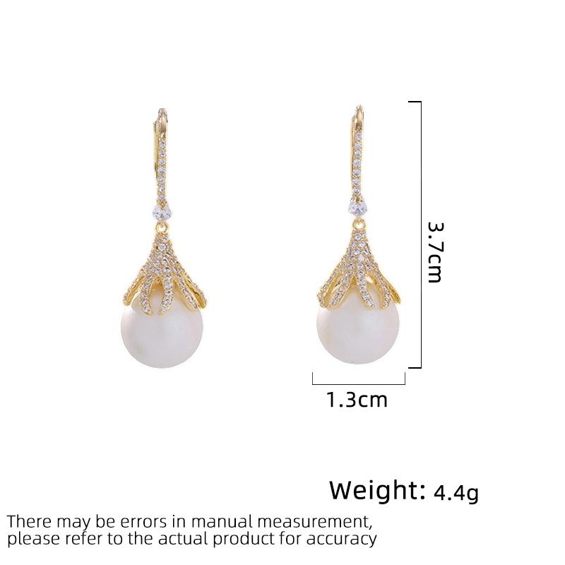Women's Light Luxury Design Elegant Imitation Pearl Pendant Long Earrings Fashionable And Versatile Niche Design Earrings