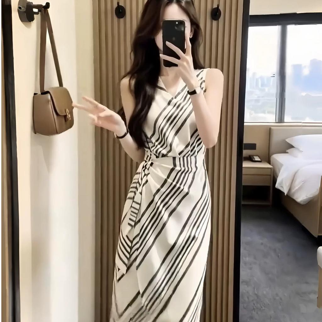 Fashion Striped Dress Women's Summer New Temperament Thin Waist Skirt Fashionable Strap Sleeveless Long Dress