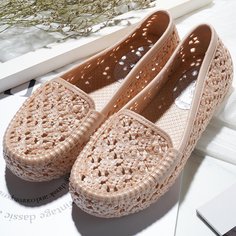 Fashion Flats Shoes Women Hollow Out Slip On Casual Nurse Shoes Summer Loafers PVC Female Sandals Shallow Beach Breathable Zapatos