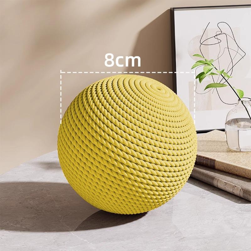 

Multi-Color Cat Toy Ball Durable, Chew-Resistant, Sound-Producing Suitable for Indoor and Outdoor Play, Ideal Gift for Cat Lovers 1PC