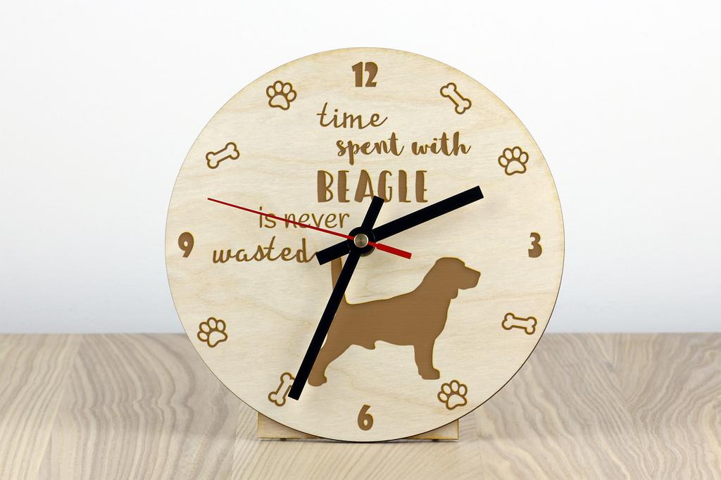 Beagle - clock with dog, wooden clock with engraving, personalised clock by Art-Dog
