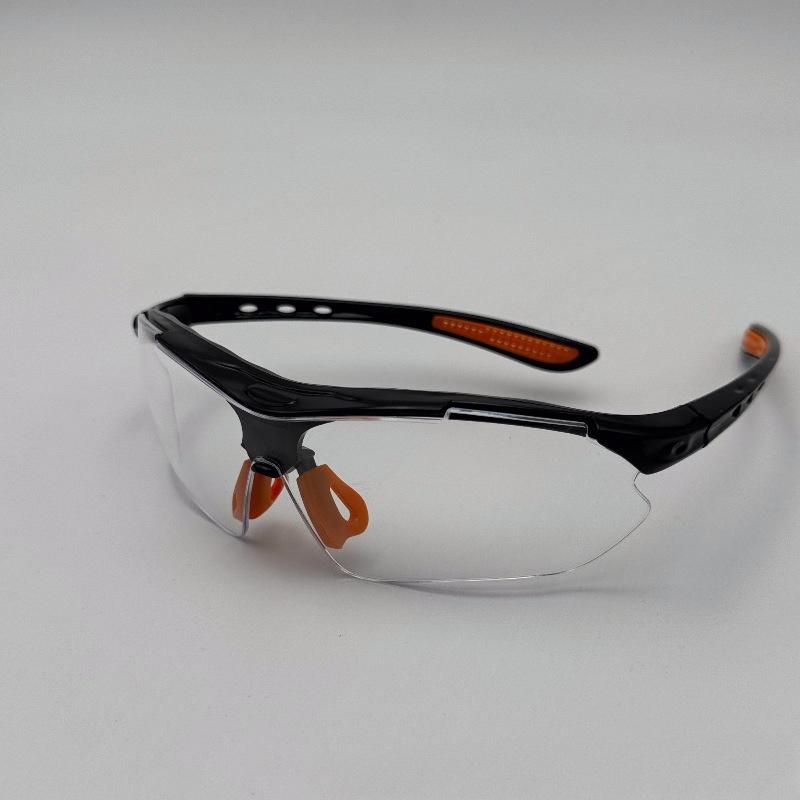 

Industrial Labor Insurance Anti-splash, Windproof,sand-proof,dust-proof,impact-proof High Definition Anti-fog Protective Glasses