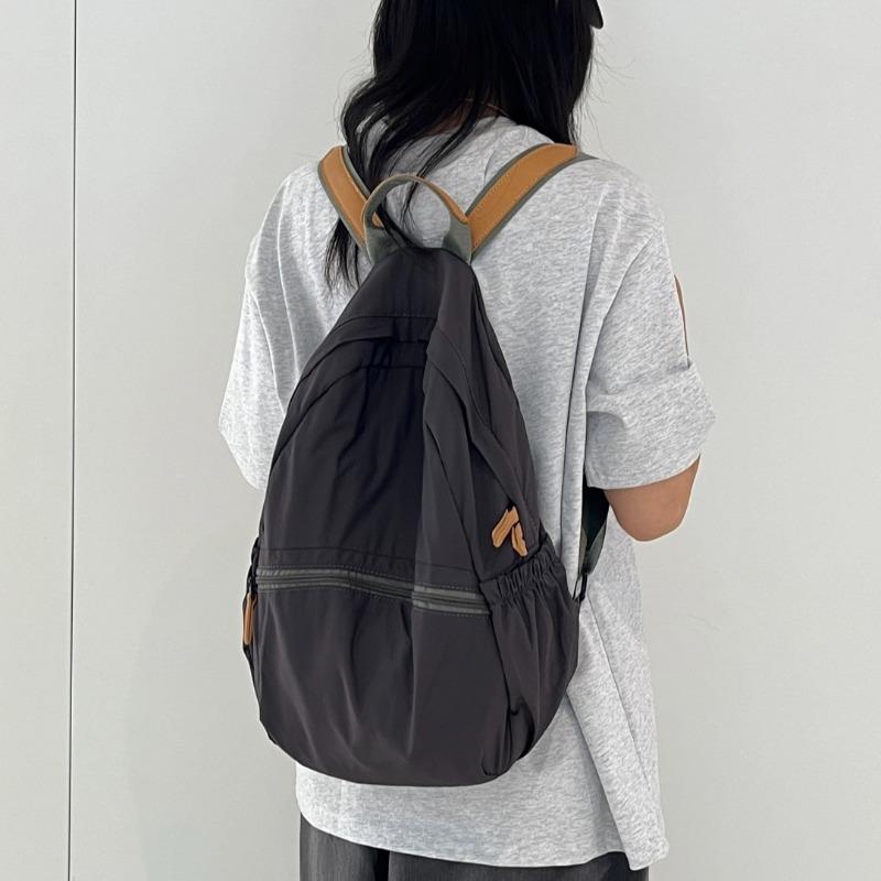 Backpack for Men and Women Casual Sports and Fitness Bag Large-capacity Travel Bag