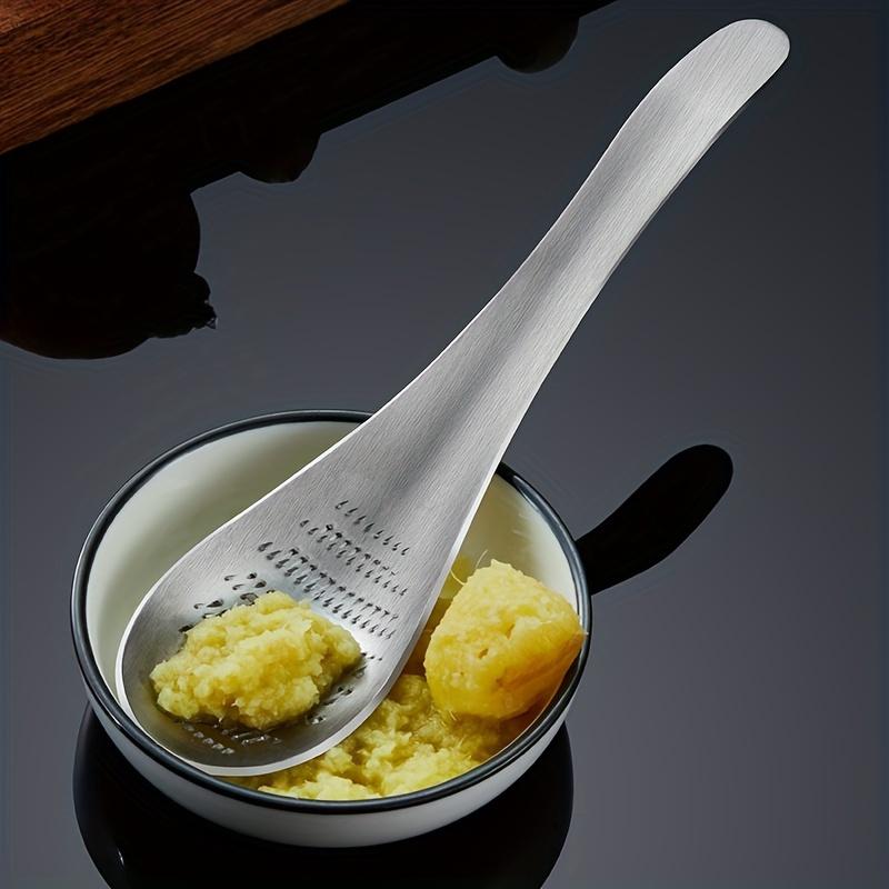 1pc Stainless Steel Ginger Grater Spoon - Manual Garlic Masher with Sharp Serrated Edges, Durable Kitchen Tool