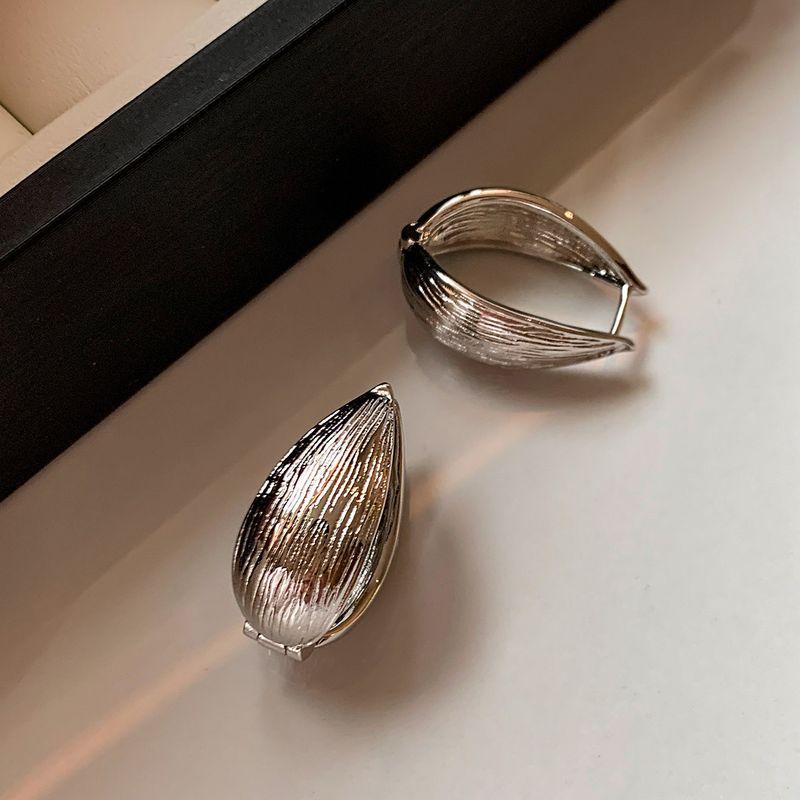 

European and American Style Gold Metal Silver U-Shaped Brushed Water Drop Large Earrings for Women 2026 New High-End Light Luxury Earrings Silver