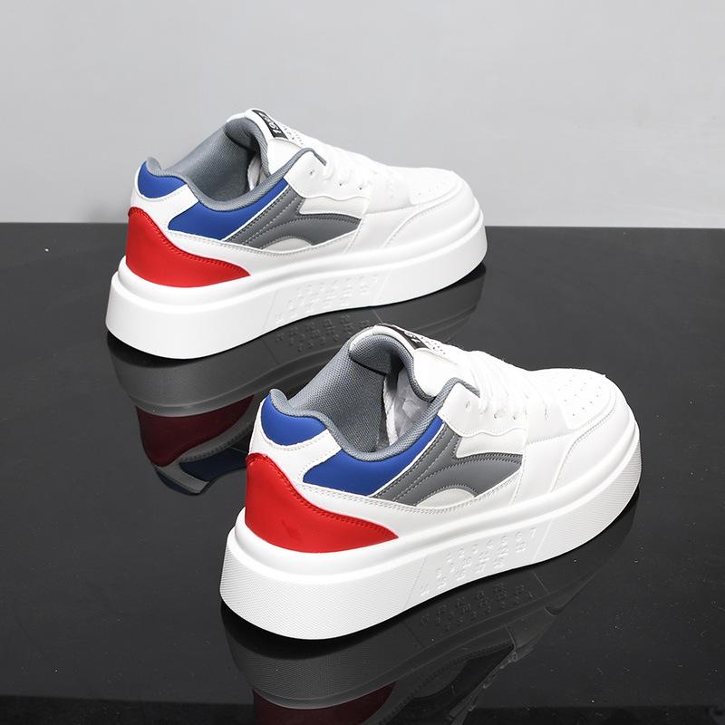 Innenhöhe-erhöhende lässige Board-Schuhe Frühling und Herbst Leder Sportschuhe dicke Sohle Höhe-erhöhend Trendschuhe Paar