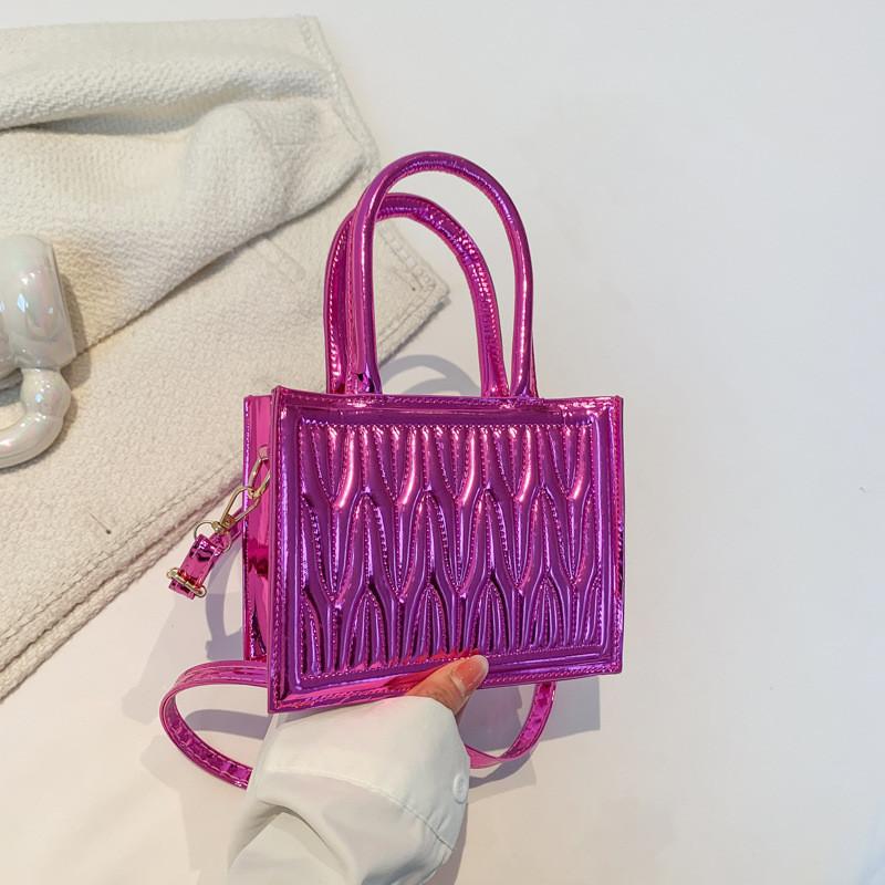 

Casual Single Shoulder Bag With Zipper Closure And Synthetic Leather Lining Яскраво-рожевий