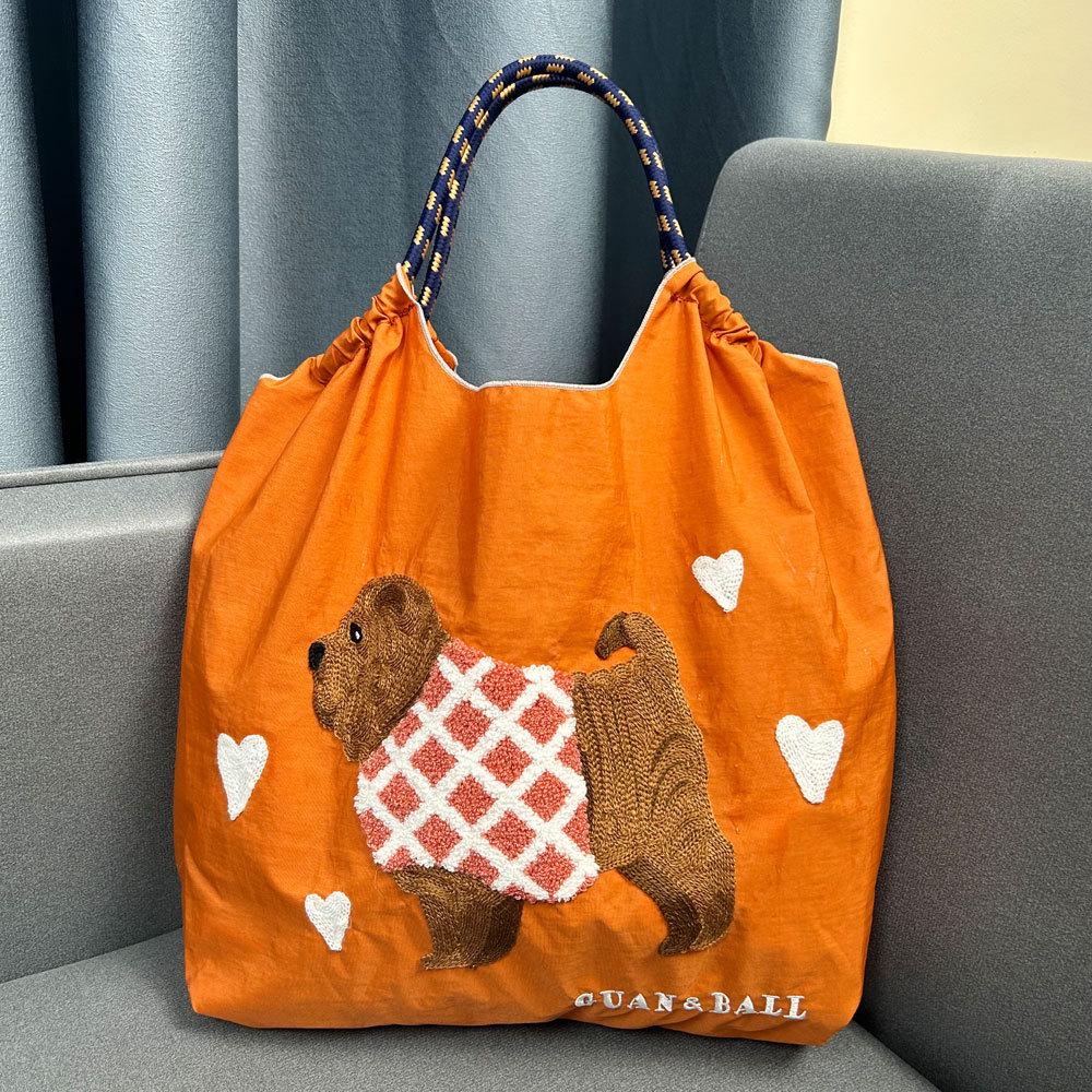 Borsa a Spalla Grande in Nylon Ecologico Ricamata con Cane Shar Pei