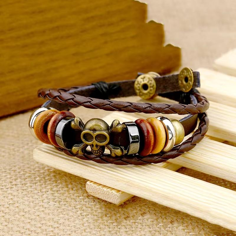 Direct Factory Sale Hand-Woven Retro Korean Style Cowhide Leather Cuff Bracelet for Men Size Adjustable Accessory